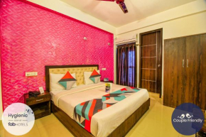 FabExpress TP Suite Near IGI Airport New Delhi